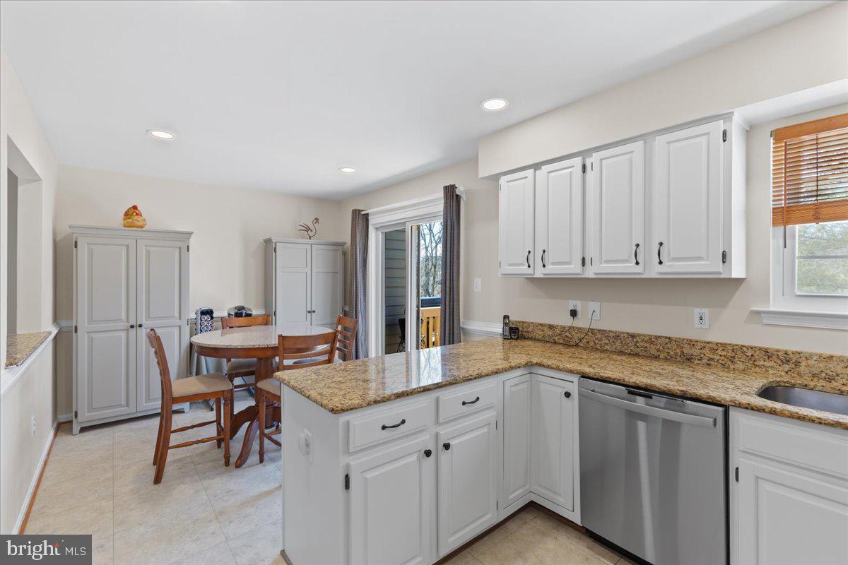 Photo 18 of 54 of 6831 Kerrywood Cir townhome