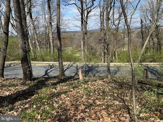 127 Woodland Road