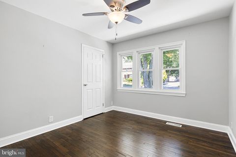 Single Family Residence in Wilmington DE 12 Maplewood LANE 10.jpg