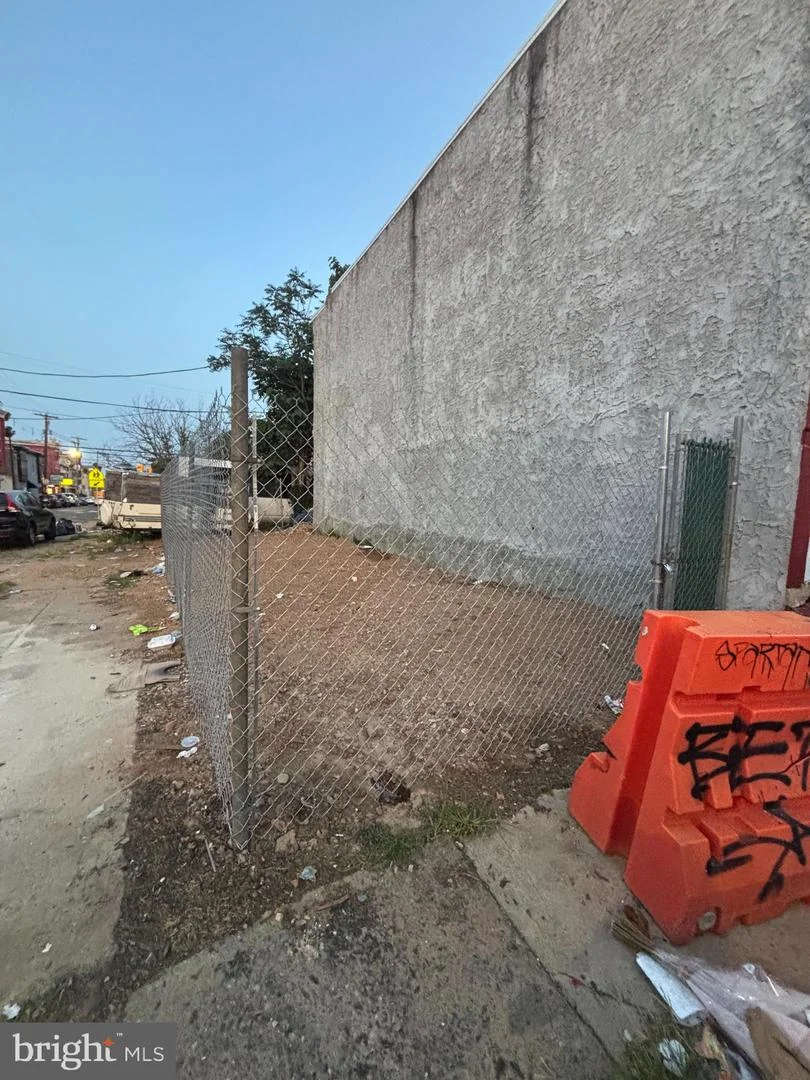 2471 N Colorado Street