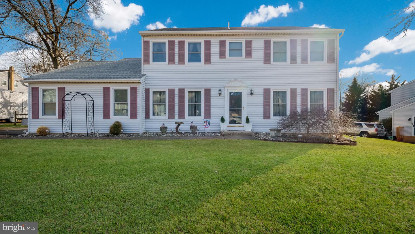1267 Holly Rd