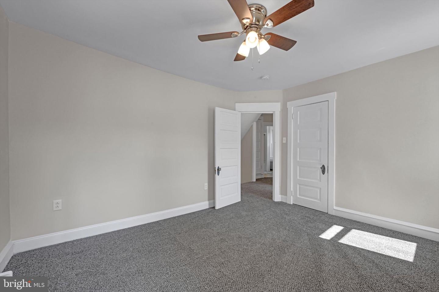 Photo 17 of 26 of 1554 Penn Ave multi-family property