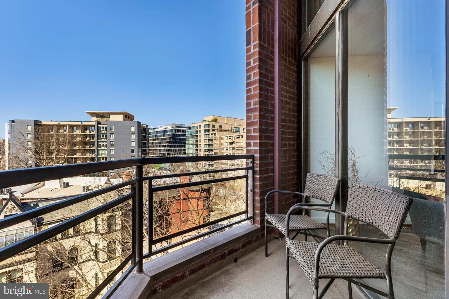 1099 22nd Street NW Unit 807