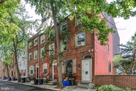 Townhouse in Philadelphia PA 114 Mole STREET.jpg