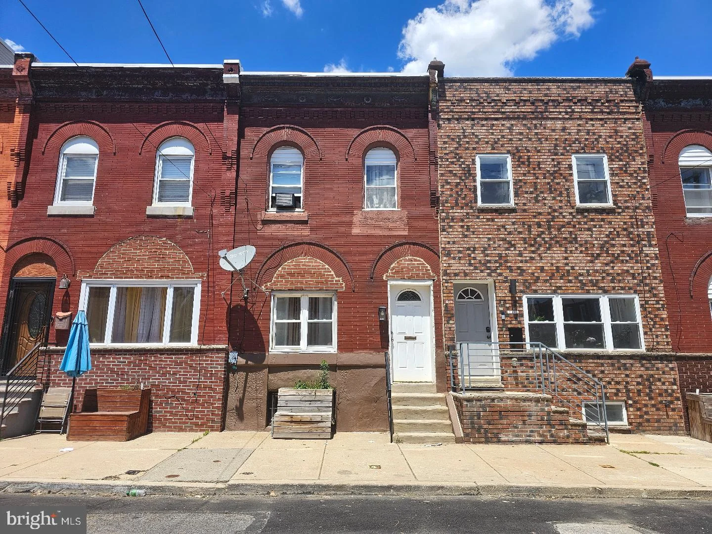 2423 Oakford Street
