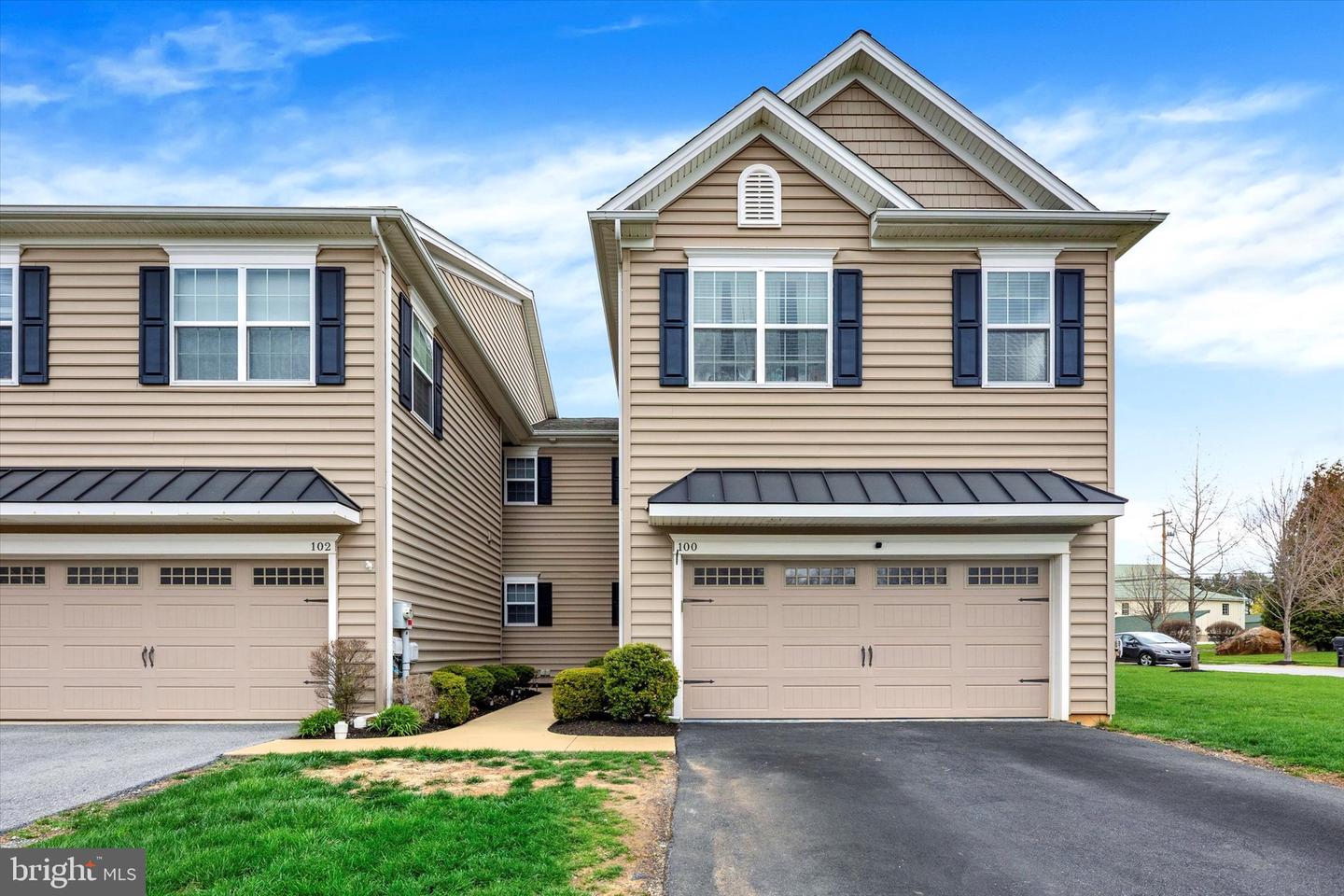 100 New Village Greene Dr