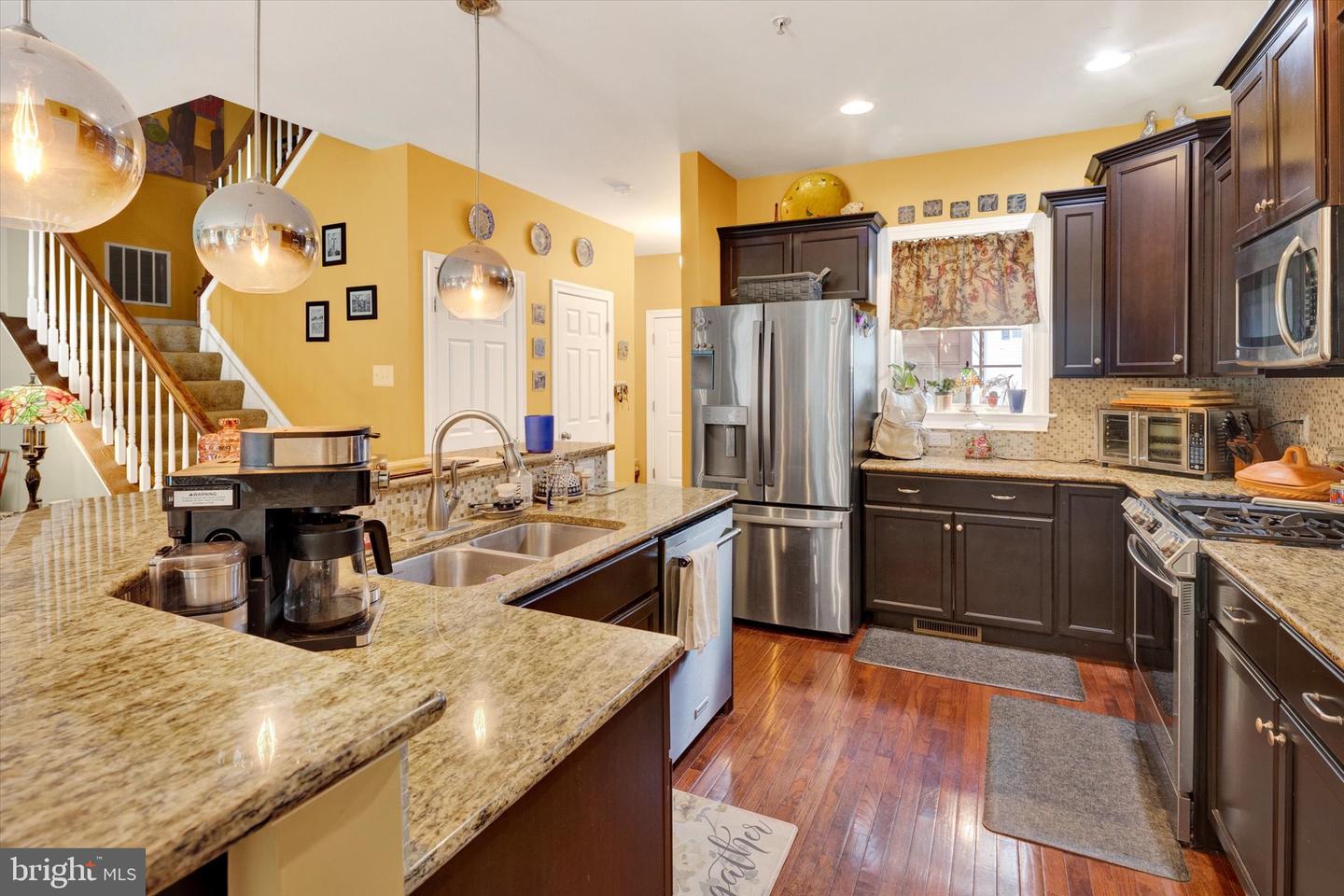 100 New Village Greene Dr