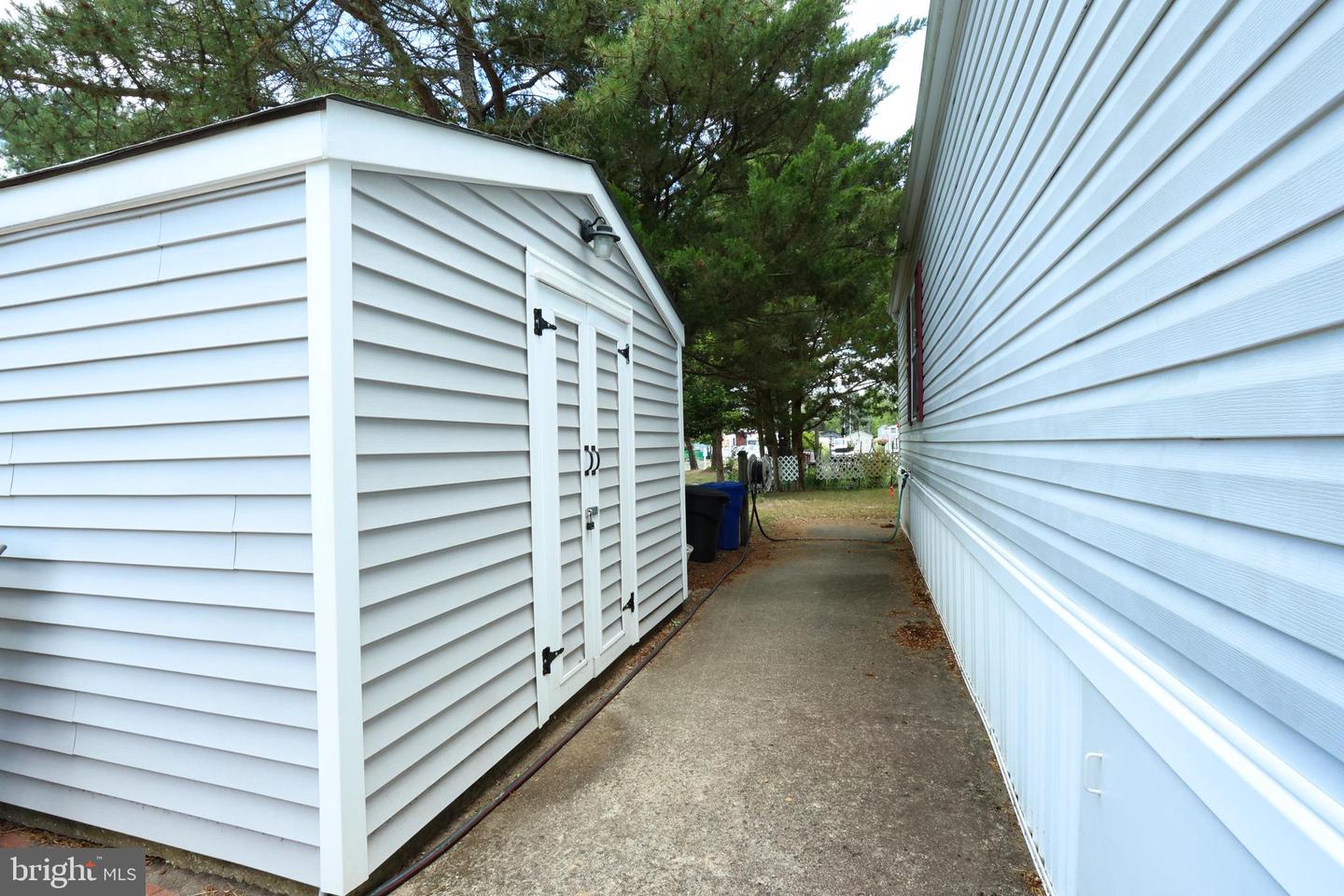 Photo 43 of 43 of 113 Oak Dr mobile home
