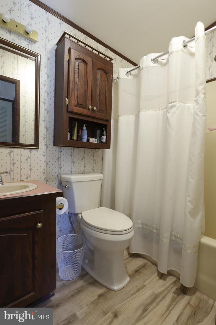 Photo 38 of 43 of 113 Oak Dr mobile home