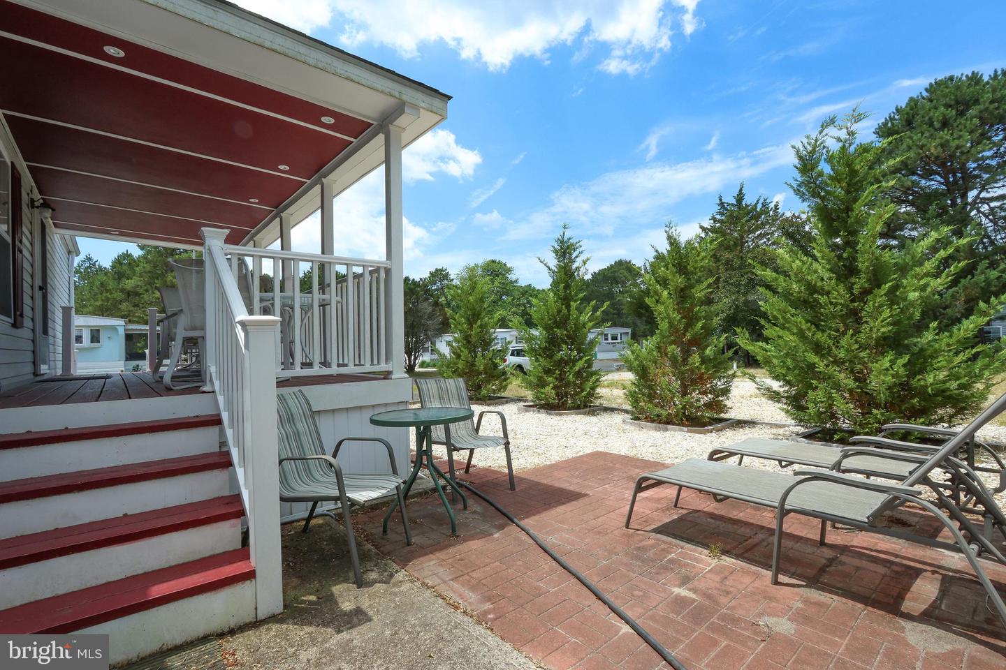 Photo 6 of 43 of 113 Oak Dr mobile home