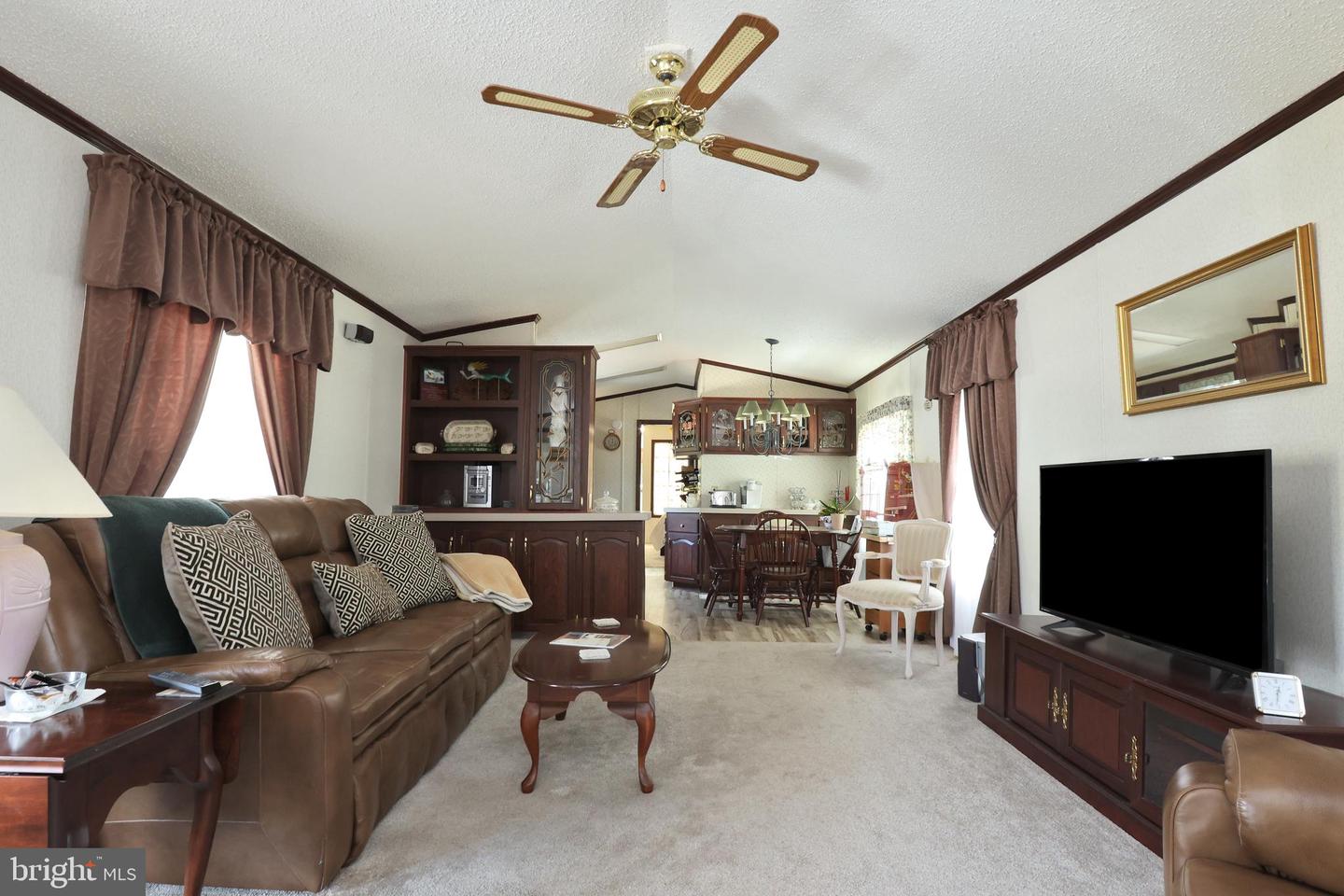 Photo 13 of 43 of 113 Oak Dr mobile home
