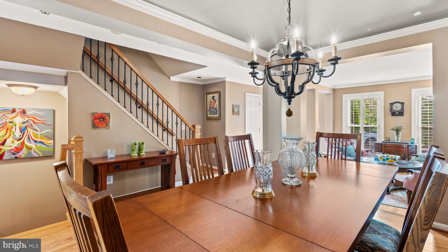 Photo 6 of 32 of 12083 Edgemere Cir townhome