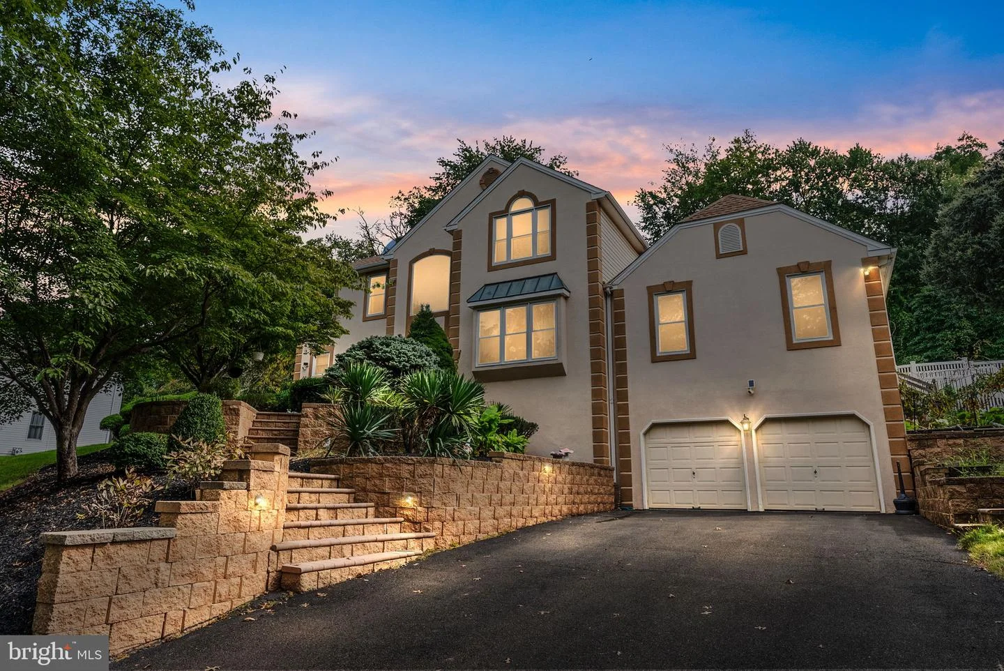 31 W Bellwood Drive