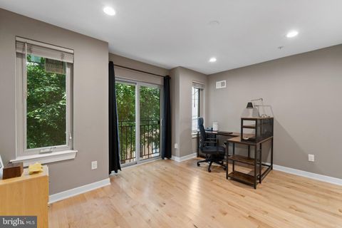 Townhouse in Philadelphia PA 1207 Oxford STREET 18.jpg