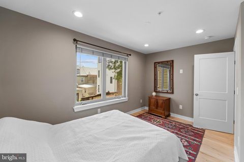 Townhouse in Philadelphia PA 1207 Oxford STREET 15.jpg