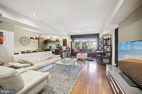 Condominium in Washington DC 2500 Q STREET 3.jpg