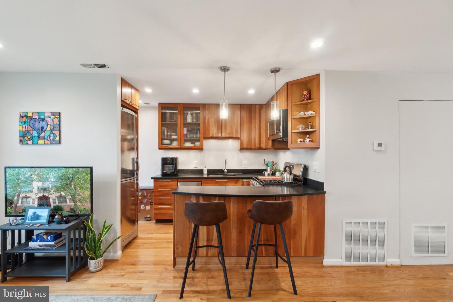 1495 Newton Street #301, Washington, District of Columbia image 3