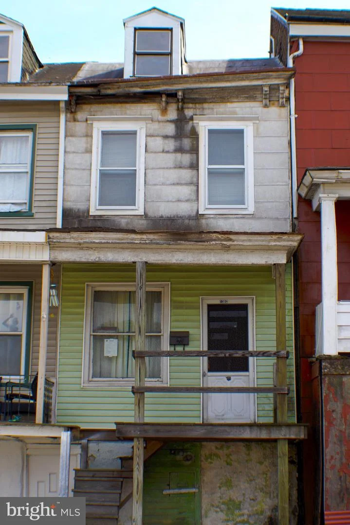 1302 Walnut Street