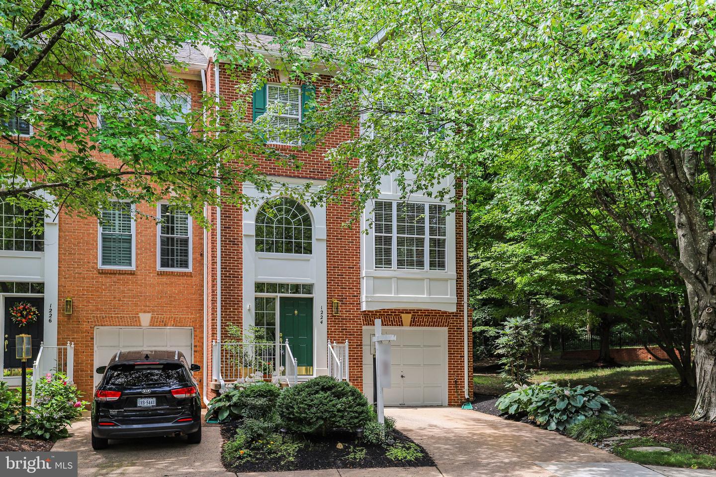 1224 Wild Hawthorn Way, Reston, VA, 20194