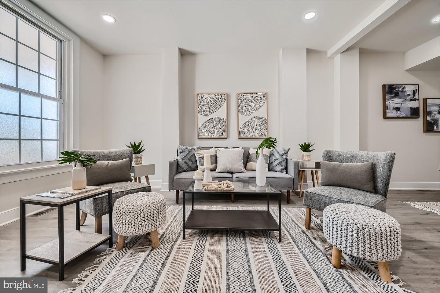 View Baltimore, MD 21218 townhome