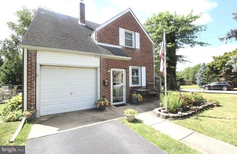 Single Family Residence in Secane PA 1108 Belmont AVENUE.jpg