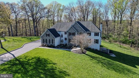 Single Family Residence in Broomall PA 232 Foxcroft ROAD.jpg