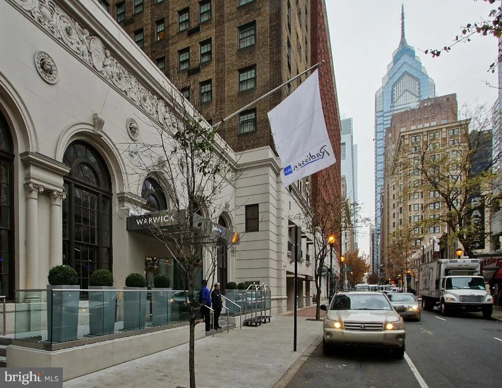 1701 Locust Street Unit 2015