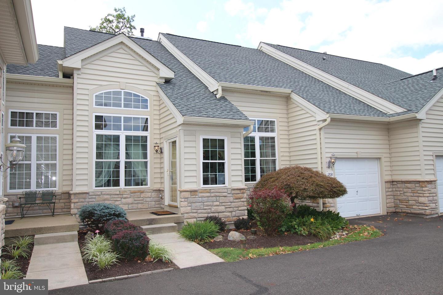 View Warrington, PA 18976 townhome