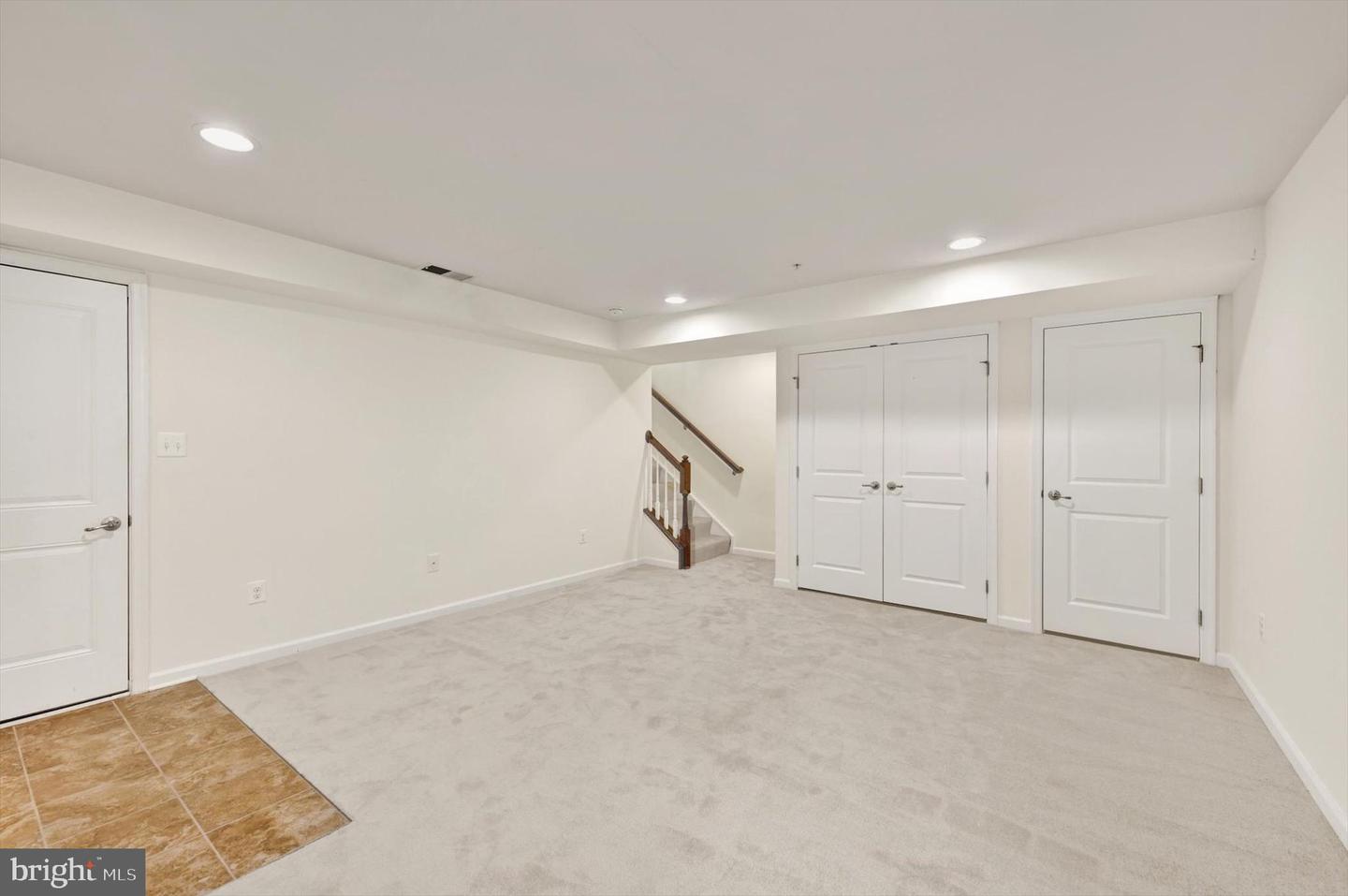 Photo 23 of 25 of 1335 Dickinson Ct townhome