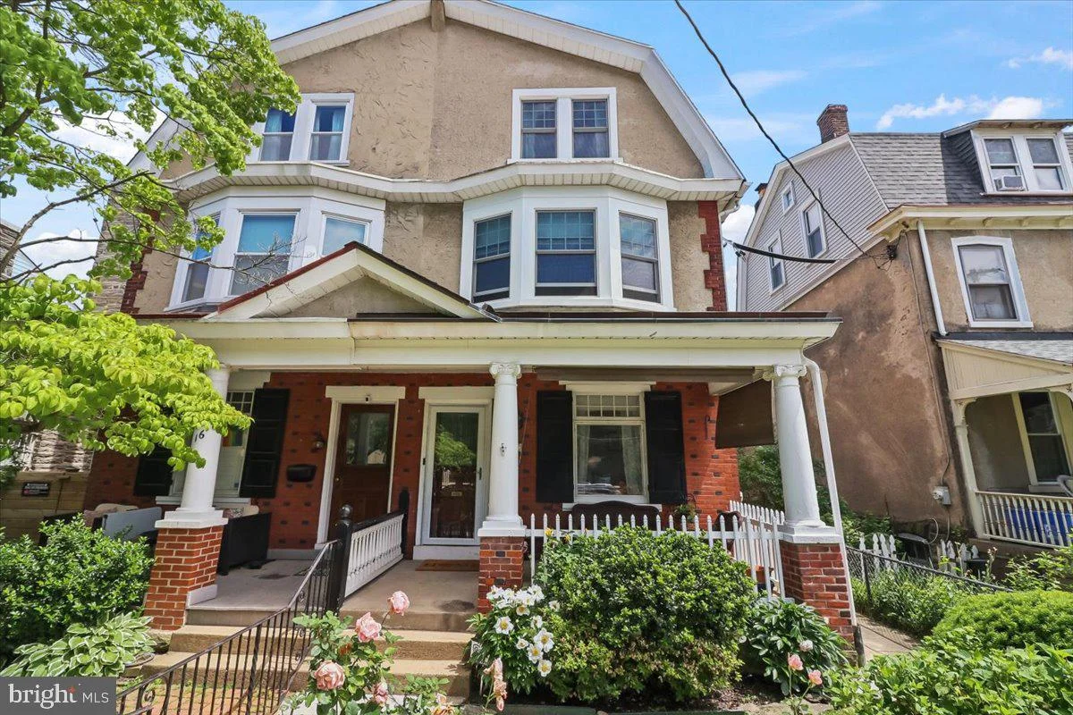 18 W Gravers Lane, Philadelphia, PA, 19118