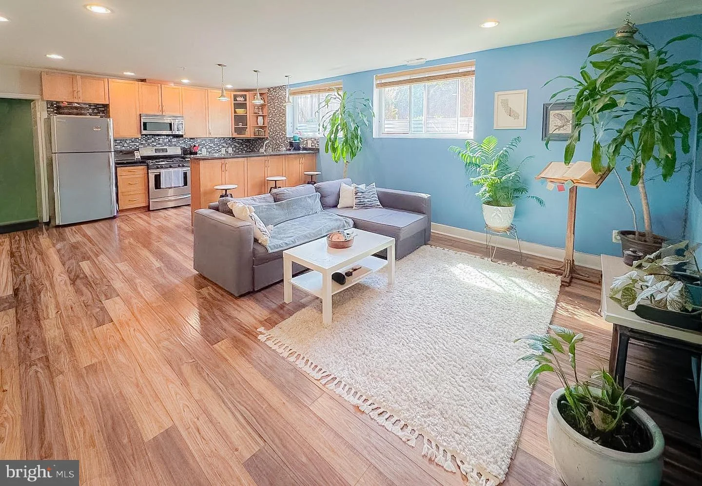 423 18th Street NE Unit 12