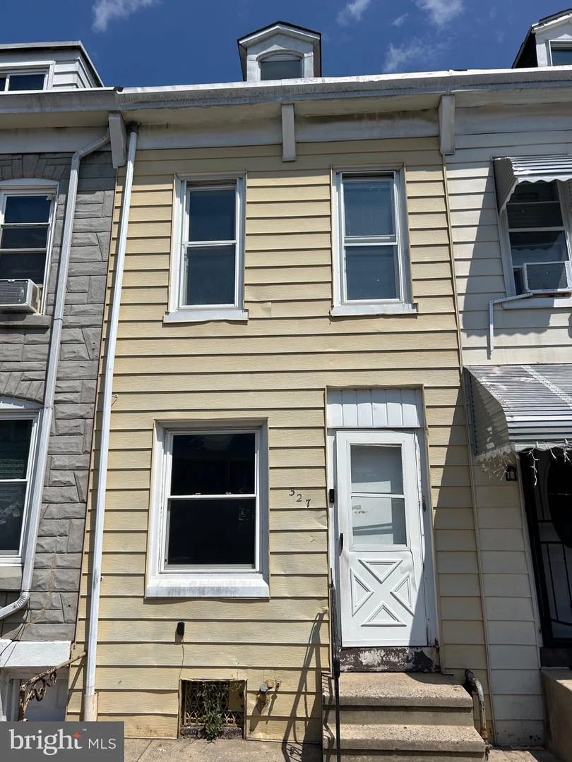 327 S 11th Street, Reading, PA, 19602