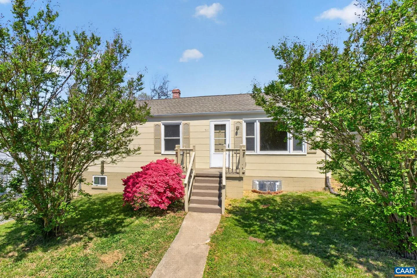 511 Stonehenge Ave Ave