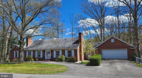 Single Family Residence in Cumberland MD 1014 Dent LANE.jpg