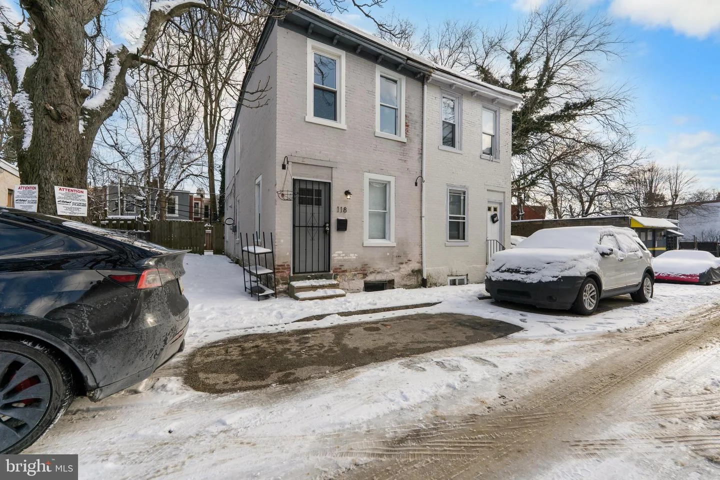 118 E Springer Street