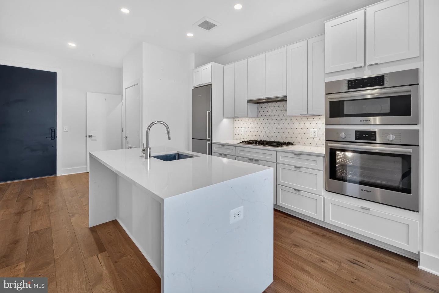 1312 King Street Unit 302
