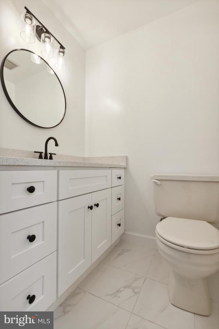 Photo 14 of 28 of 54 Oak Knoll Dr townhome