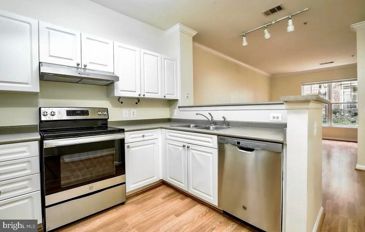 3021 Nicosh Circle Unit 1103