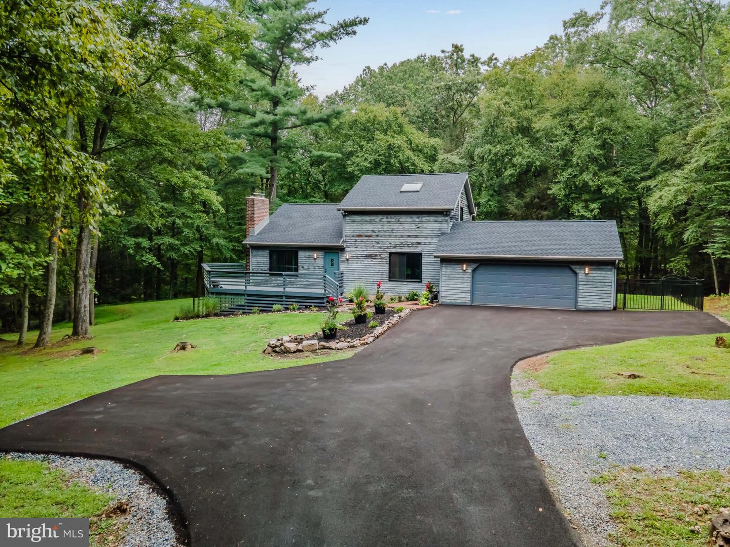 Photo 5 of 61 of 470 Blue Mountain Pkwy house