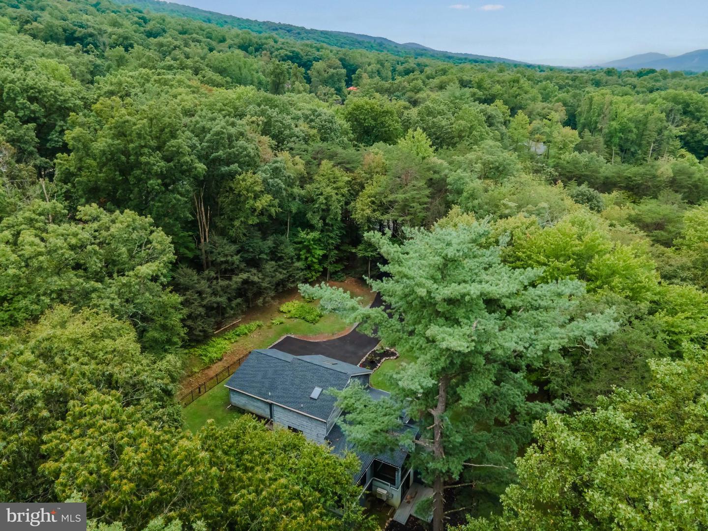 Photo 1 of 61 of 470 Blue Mountain Pkwy house