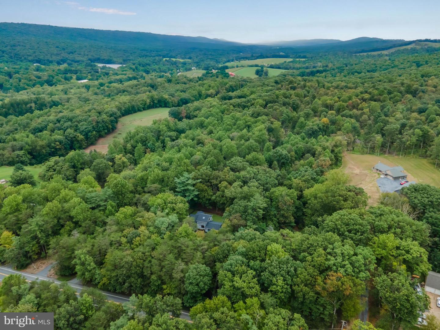 Photo 8 of 61 of 470 Blue Mountain Pkwy house