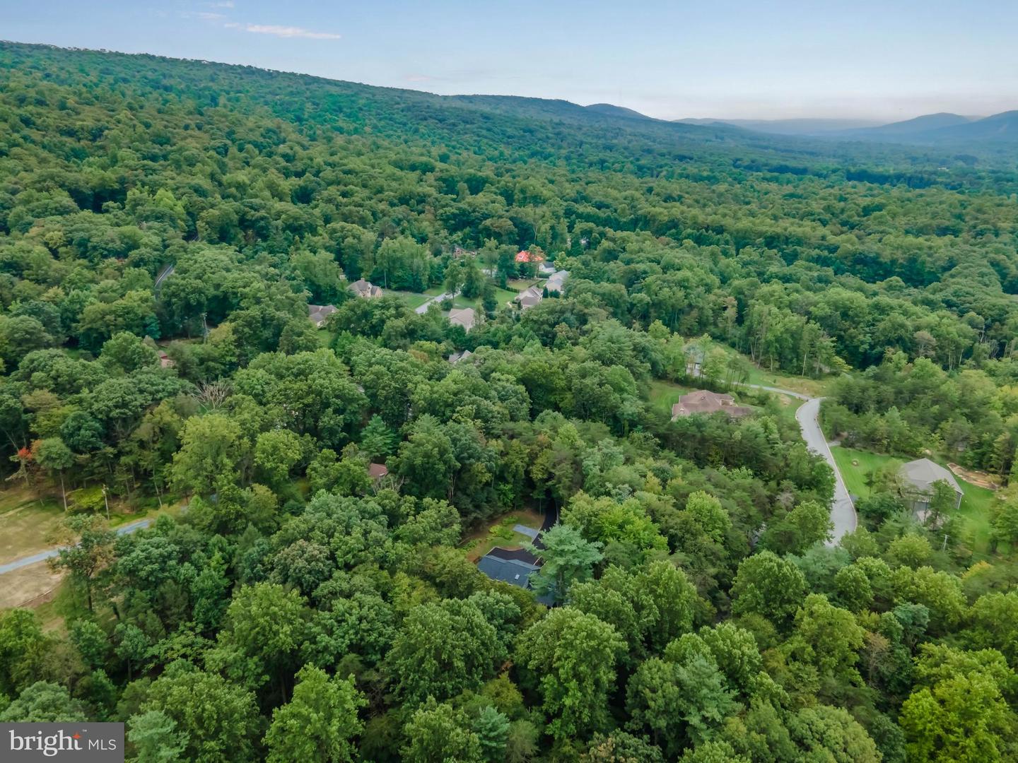 Photo 3 of 61 of 470 Blue Mountain Pkwy house