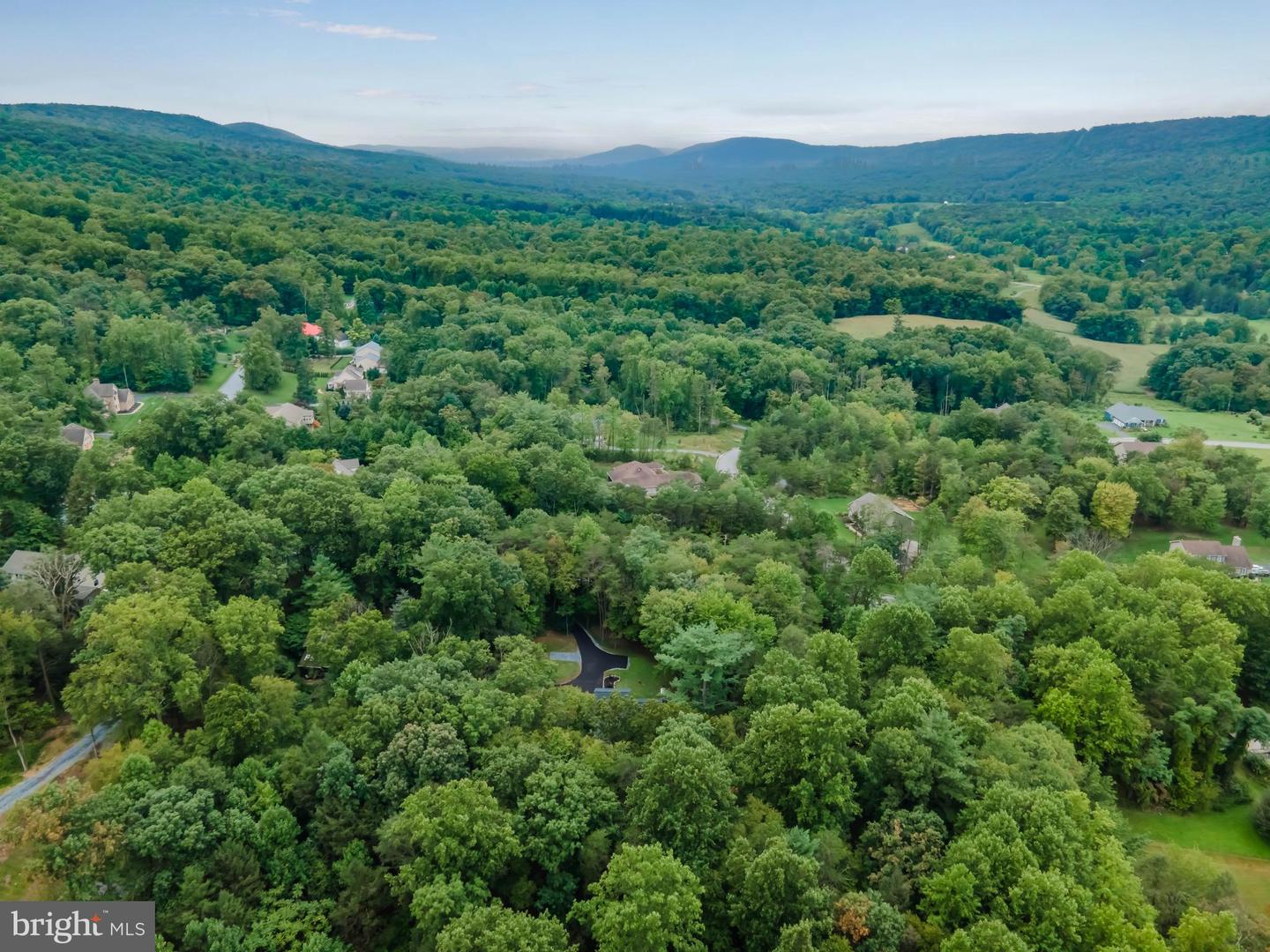 Photo 4 of 61 of 470 Blue Mountain Pkwy house