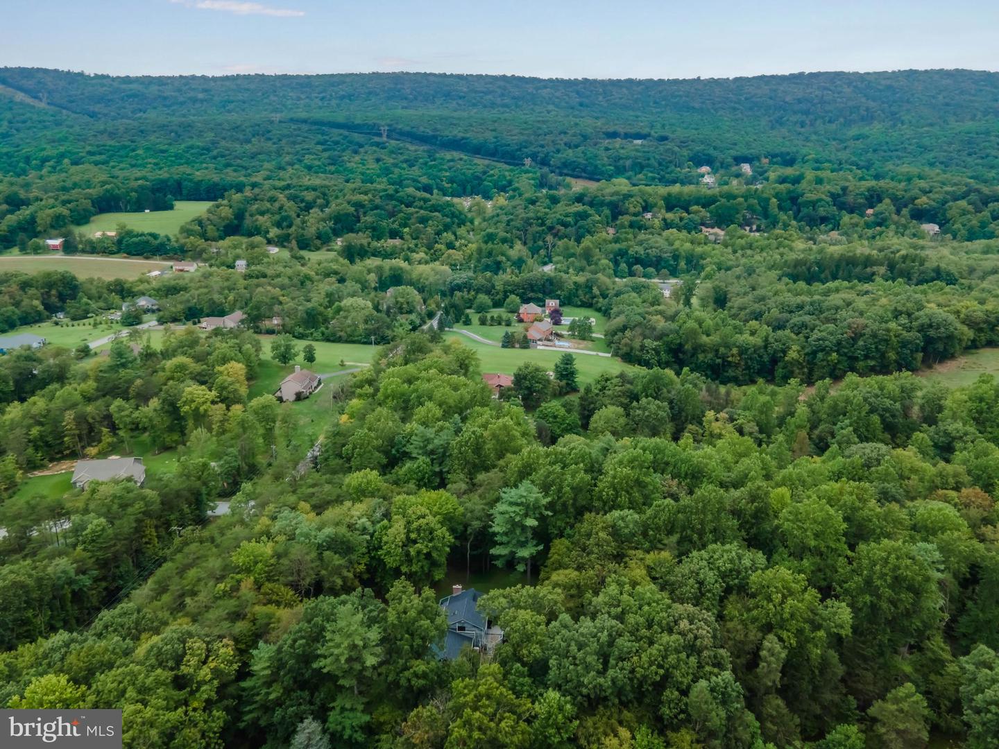 Photo 14 of 61 of 470 Blue Mountain Pkwy house