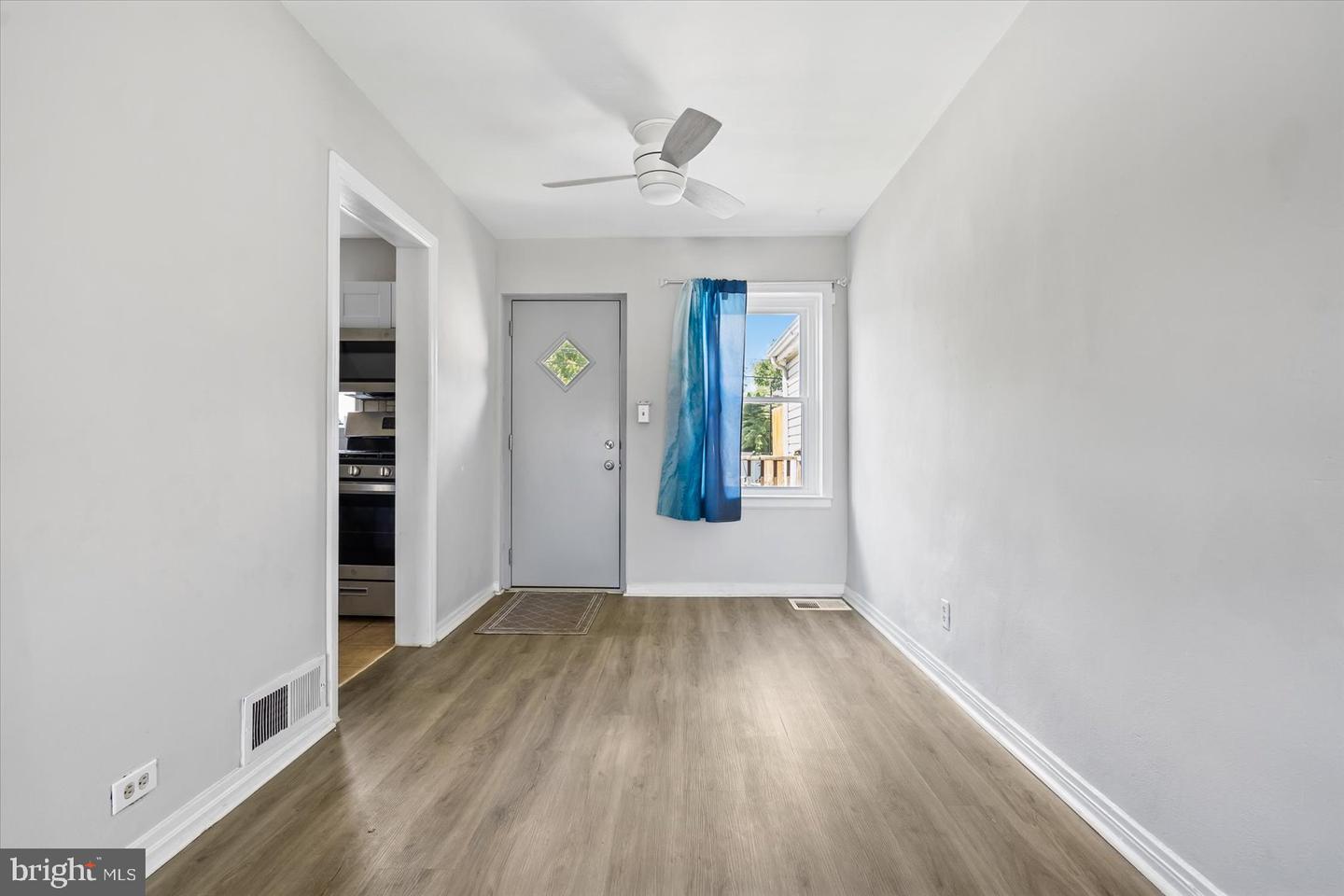 Photo 10 of 39 of 5350 Patrick Henry Dr townhome
