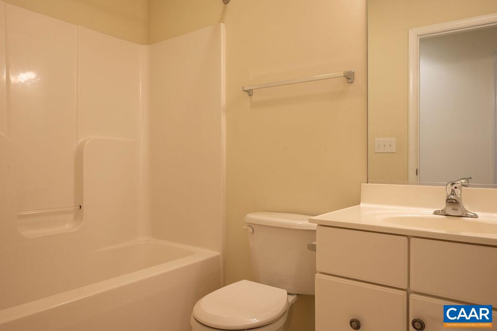Photo 20 of 25 of 104 Melbourne Prk #D townhome