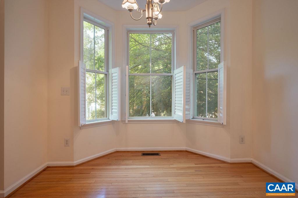 Photo 11 of 25 of 104 Melbourne Prk #D townhome
