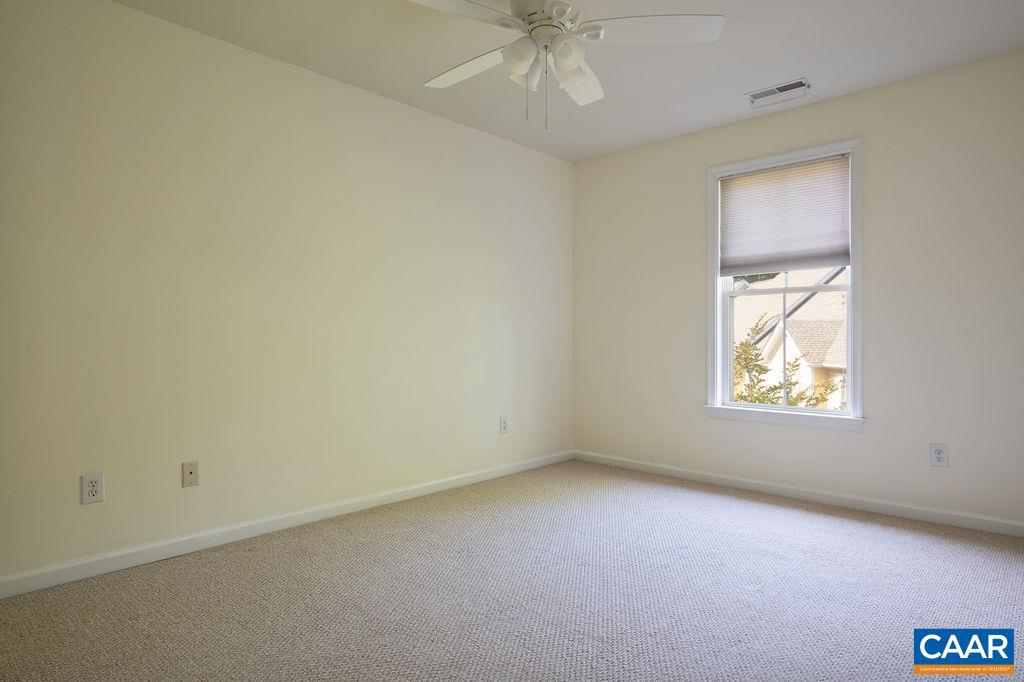 Photo 19 of 25 of 104 Melbourne Prk #D townhome