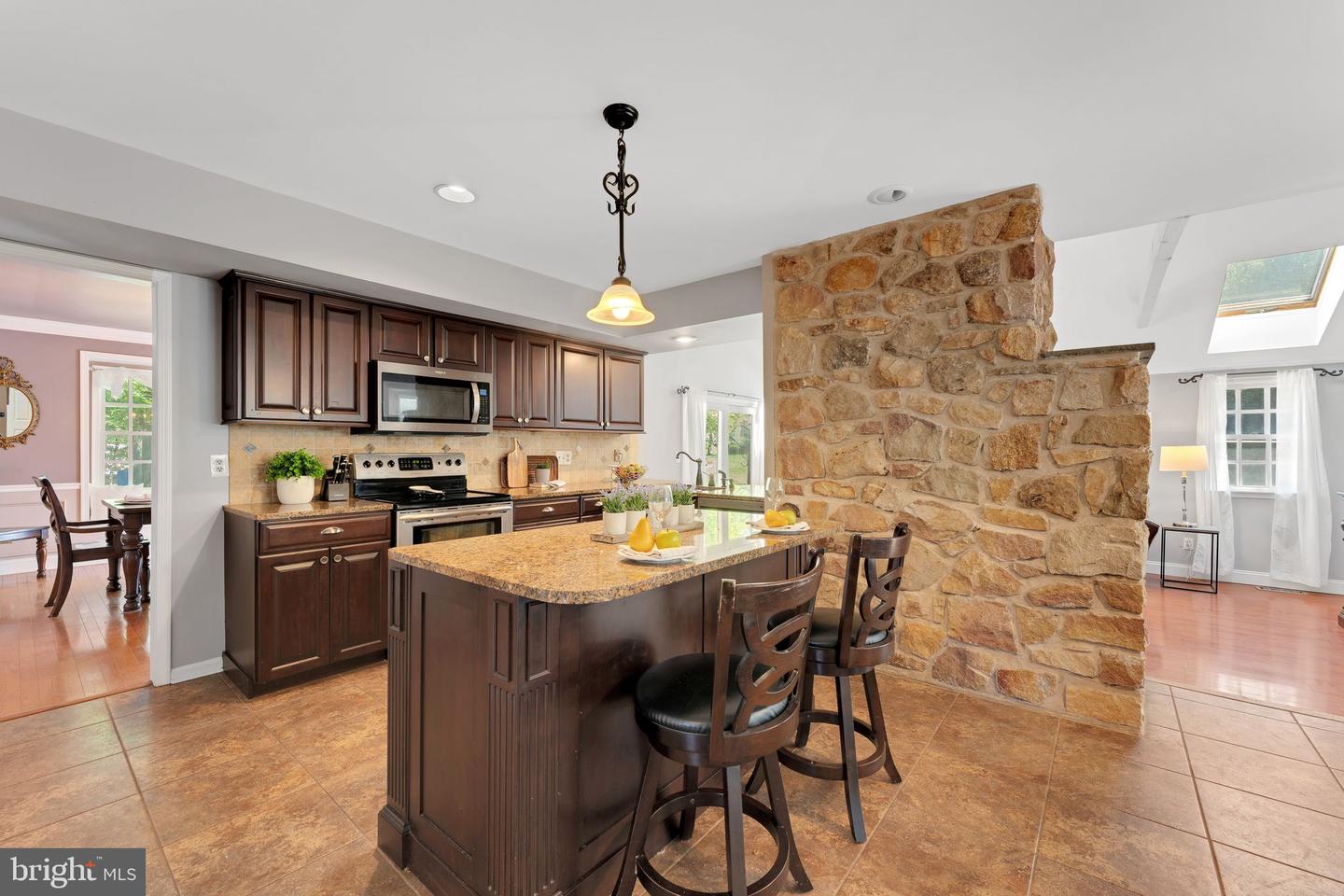 Photo 6 of 54 of 20 Guilford Cir house