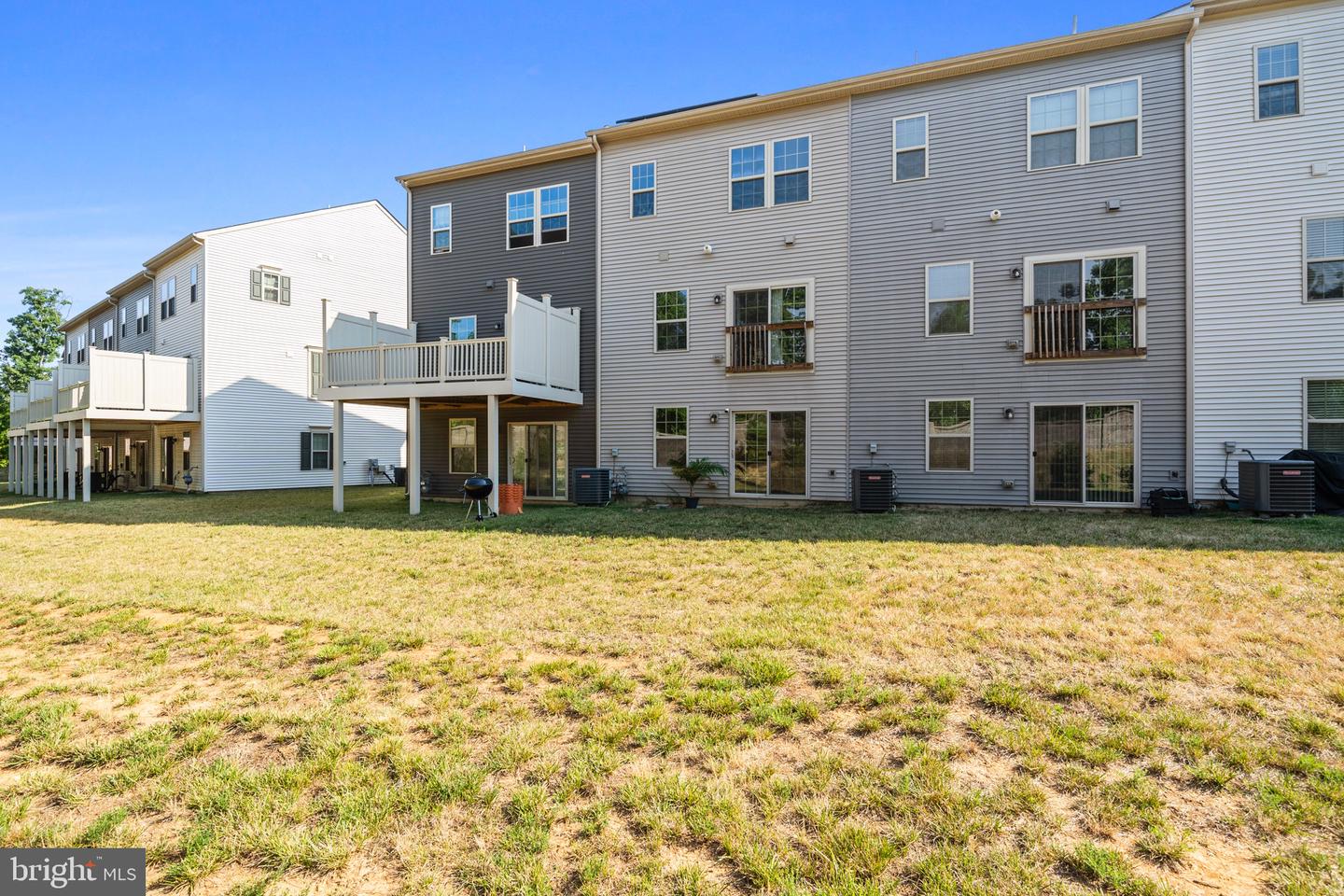 Photo 4 of 36 of 16721 Caribbean Way townhome